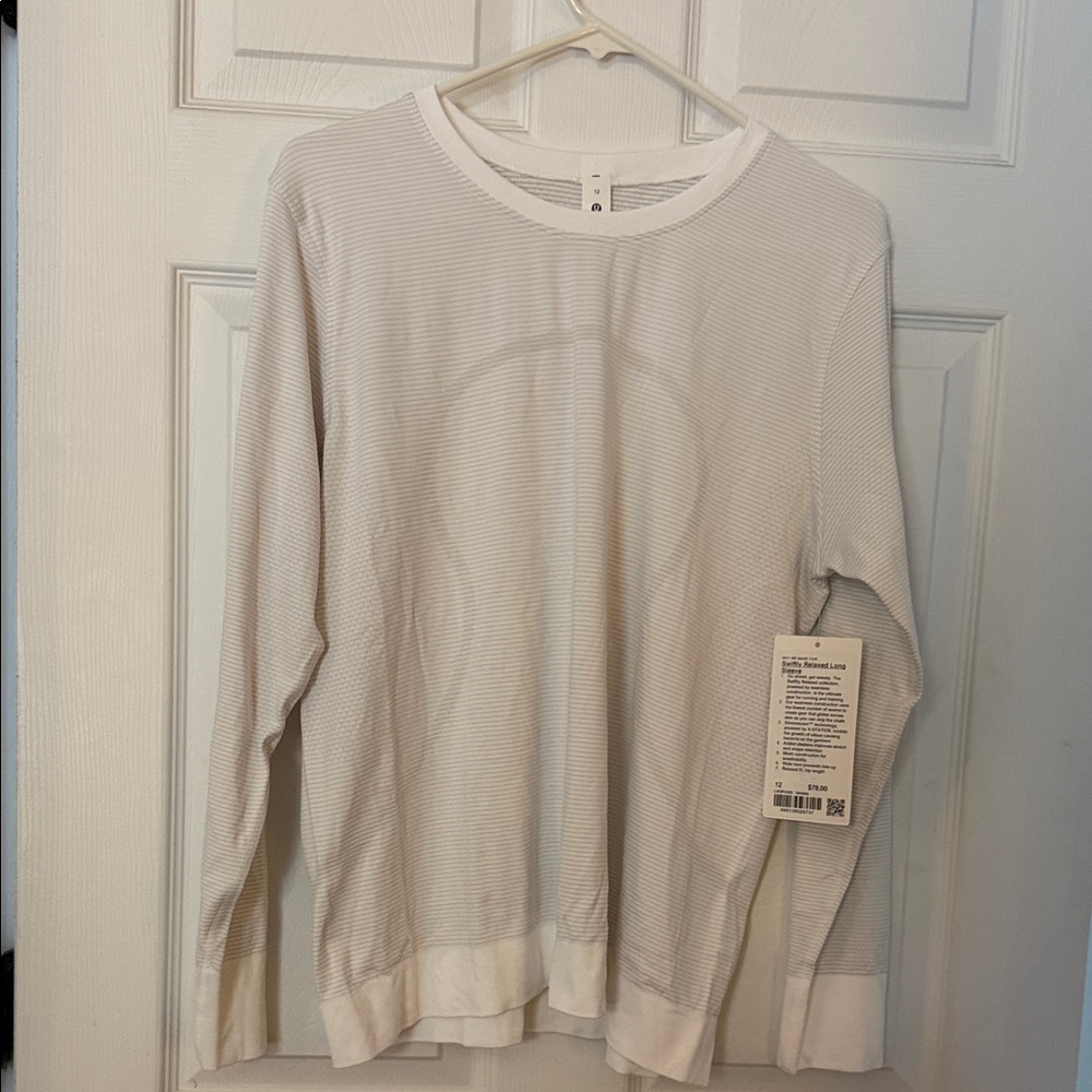 NWT Lululemon Swiftly Relaxed Long sleeve tee.  Size 12